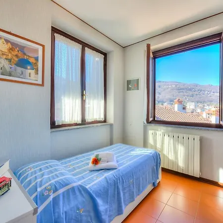 Laura's Cozy Center - Happy Appartement Stresa